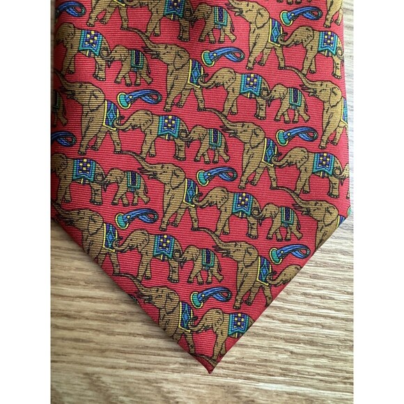 Rozy Tie 100% Silk Neck‎ Tie Elephants Red 3.5” X 60" NWOT Italian - Picture 1 of 3